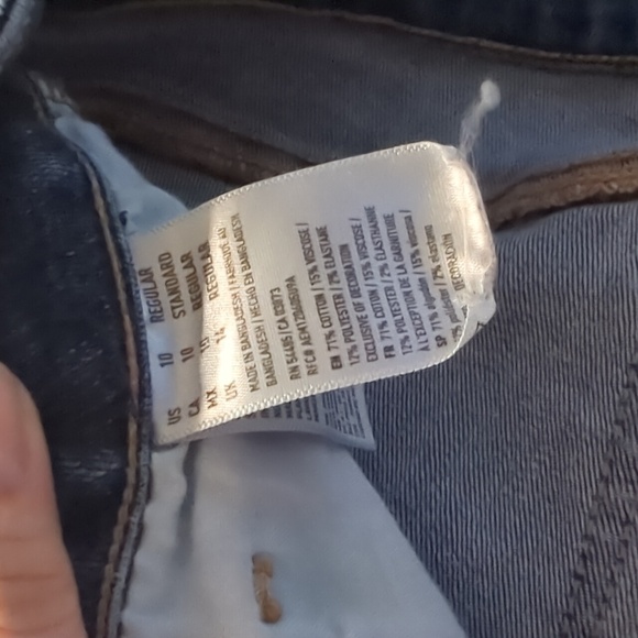 Blue Jeans - Picture 7 of 9